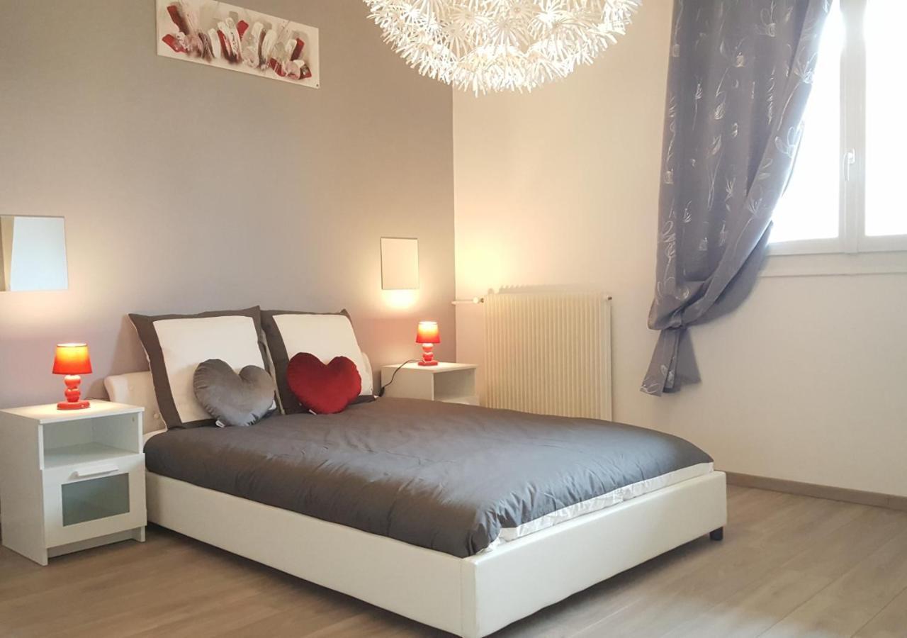 Sweethome - Drapeau * Dijon
